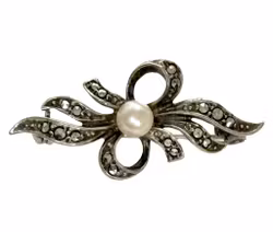 Broszka, Srebro z markazytami, Stempel HF