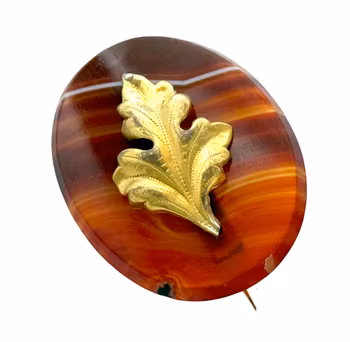 Antyczna broszka, karneol agat