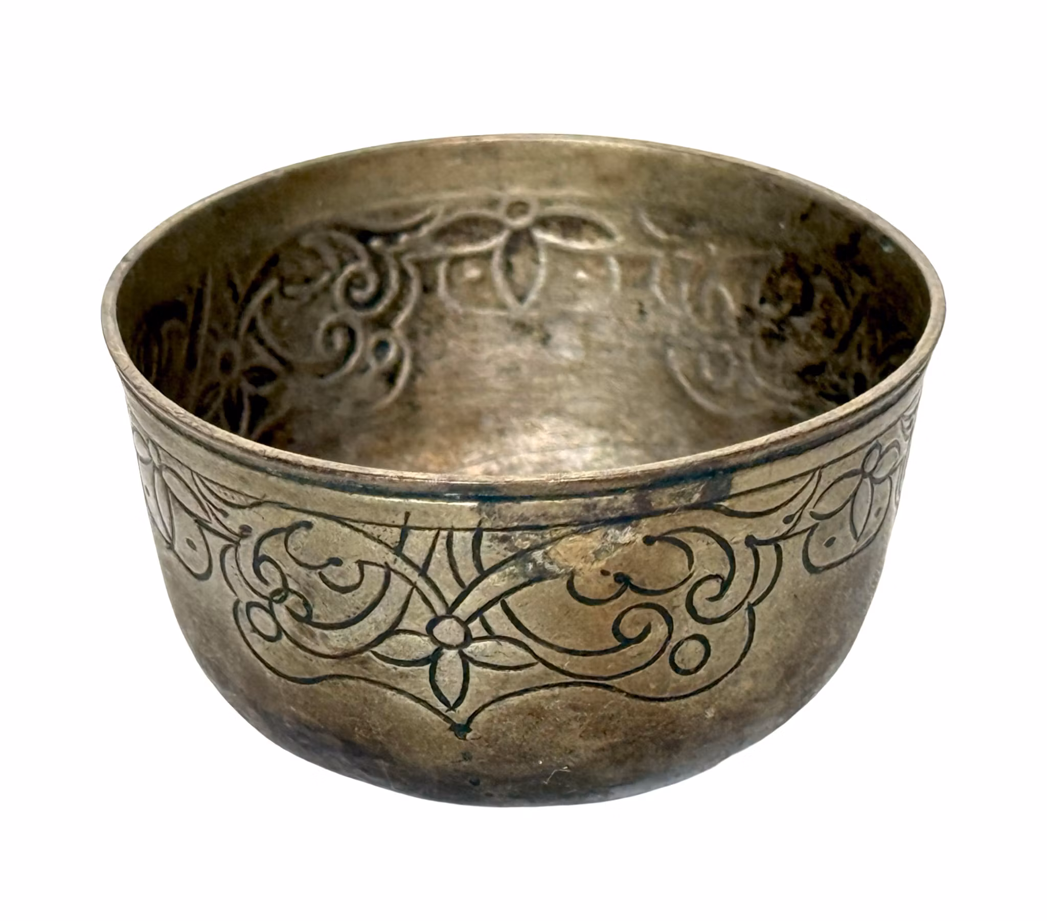 Juomalasi, hopeaa, kaiverrettu koriste kukkien kera, 1700-luku