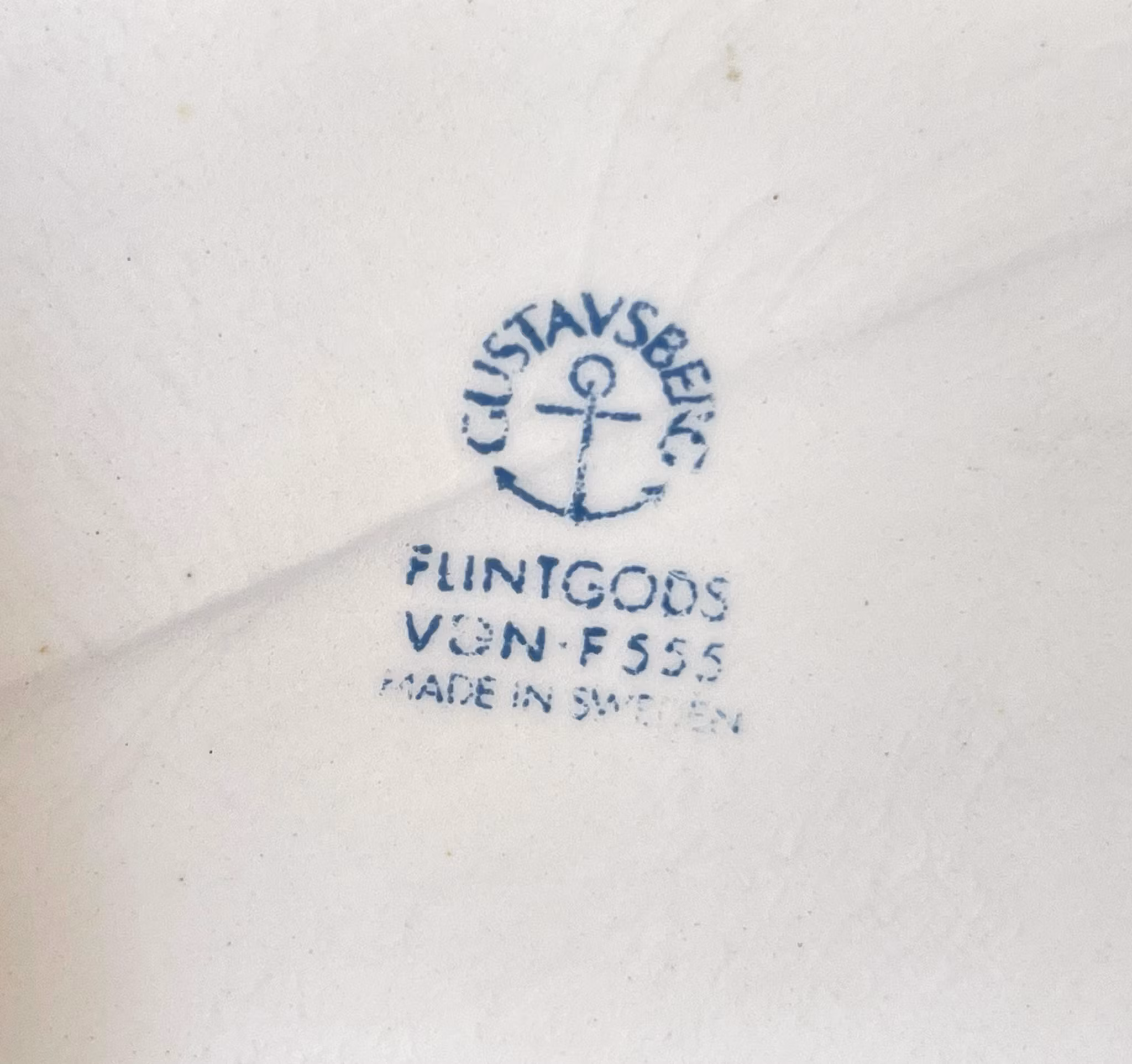 Olla Gustavsberg, porcelana, azul y blanca con asas