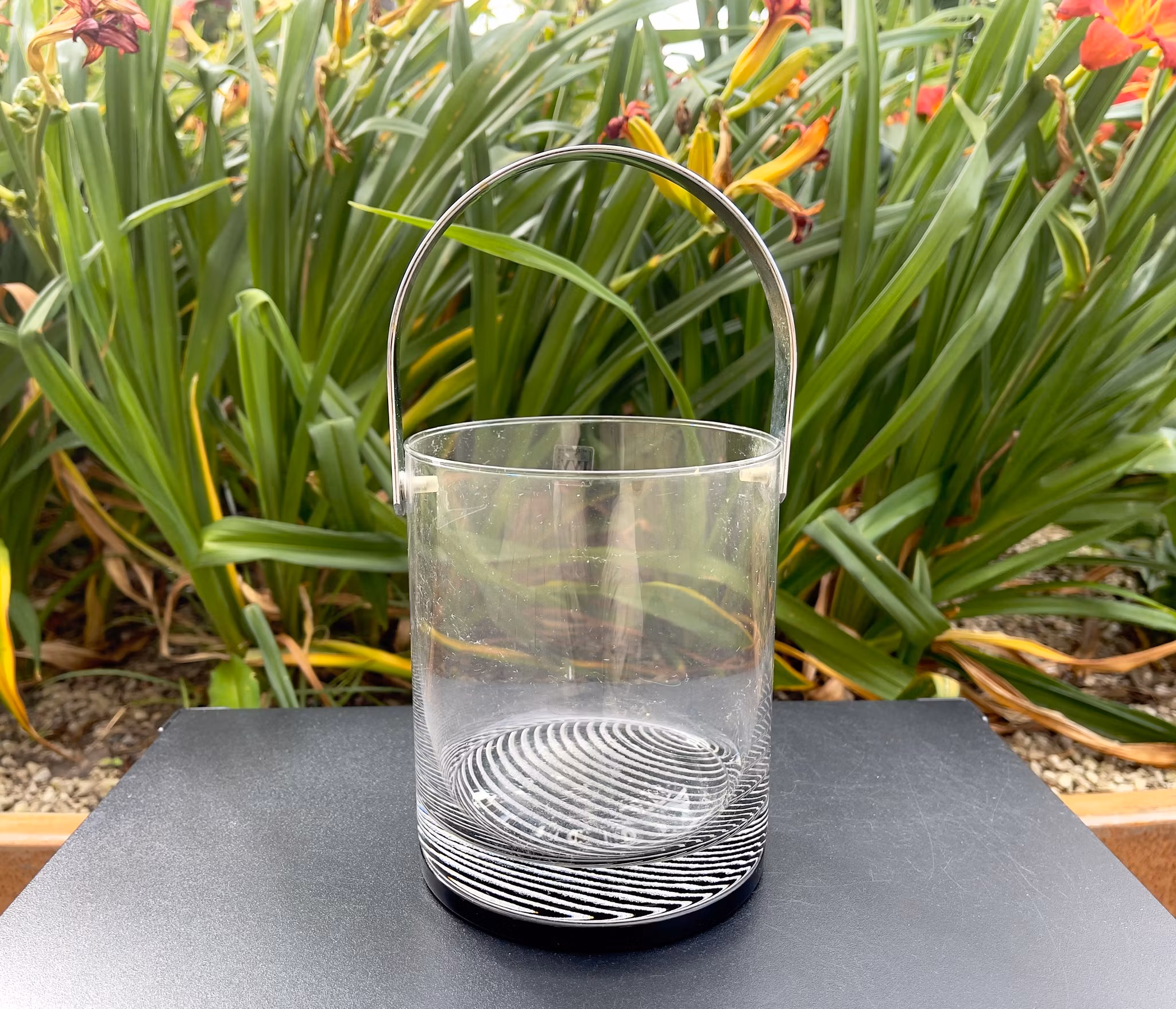 Ishink - IVV Selezione rökgrått munblåst glas, Italien