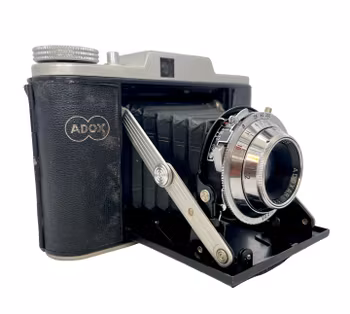 ADOX Hopfällbar kamera med fodral
