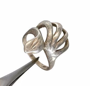 Vintage silver ring modern design