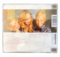 Charlotte Perrelli - Lapsuuteni joulu, käärepaperilla vuodelta 2013 CD