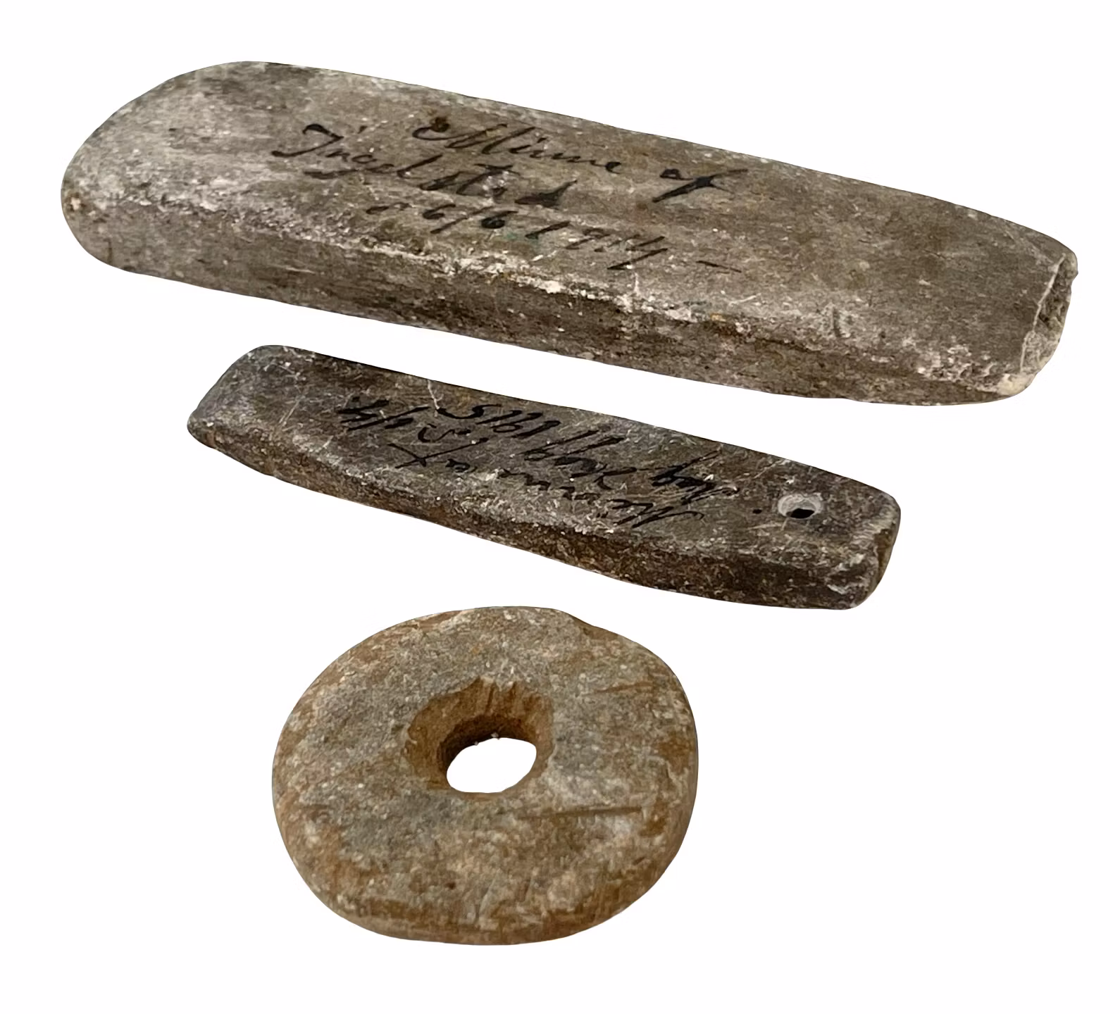 SKIFFERHÄNGE, stenåldern, m.m. 3 delar