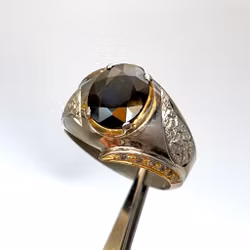 5,25 karaatin luonnonsininen safiiri, hopeinen sormus GGI-sertifikaatilla