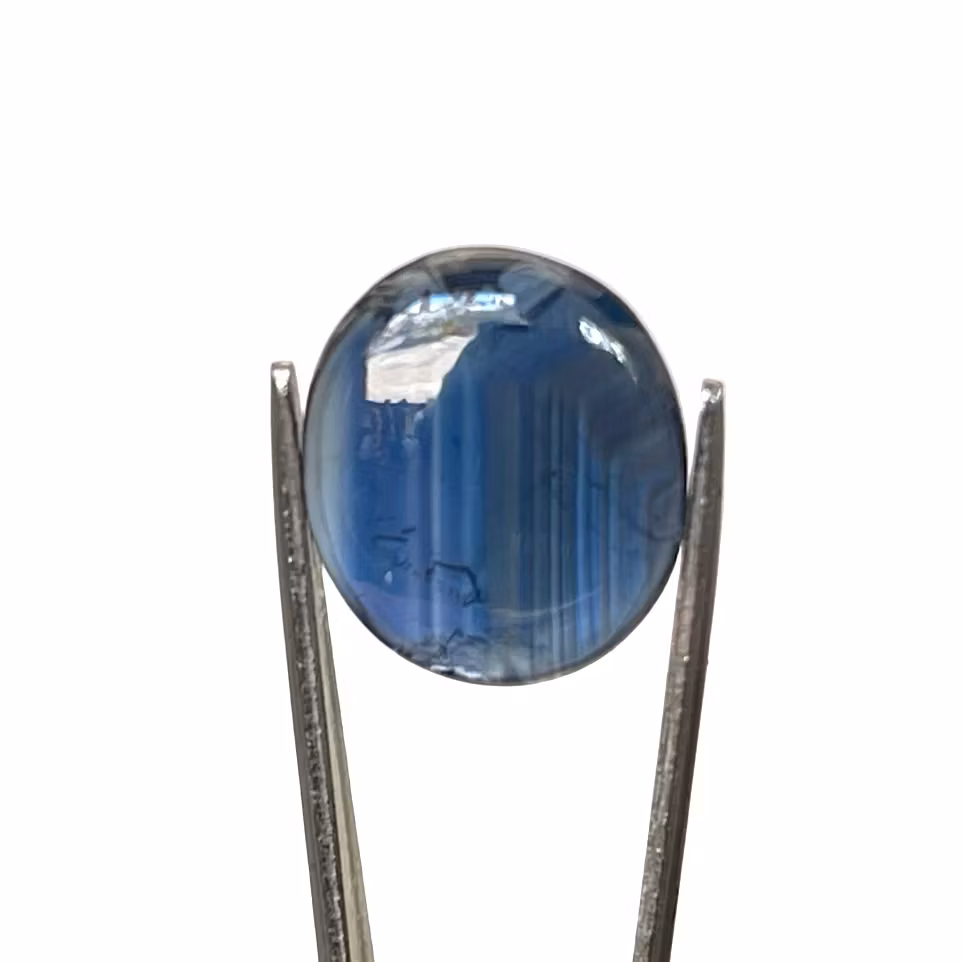 6,20-karatowy naturalny szafir gwiaździsty o szlifie kaboszonowym