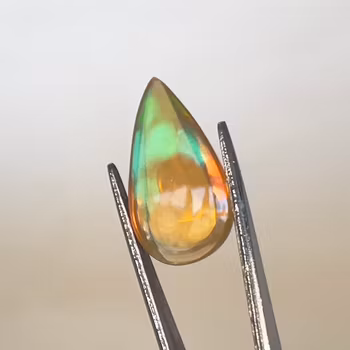 4.15 Karat Naturlig obehandlad Opal