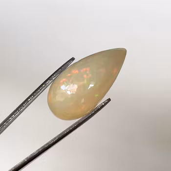 5.85 Karat Naturlig obehandlad Opal