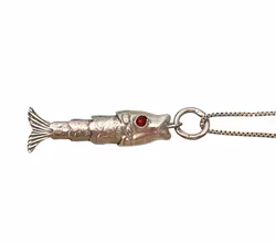 KEDJA samt HÄNGE, silver i form av en fisk