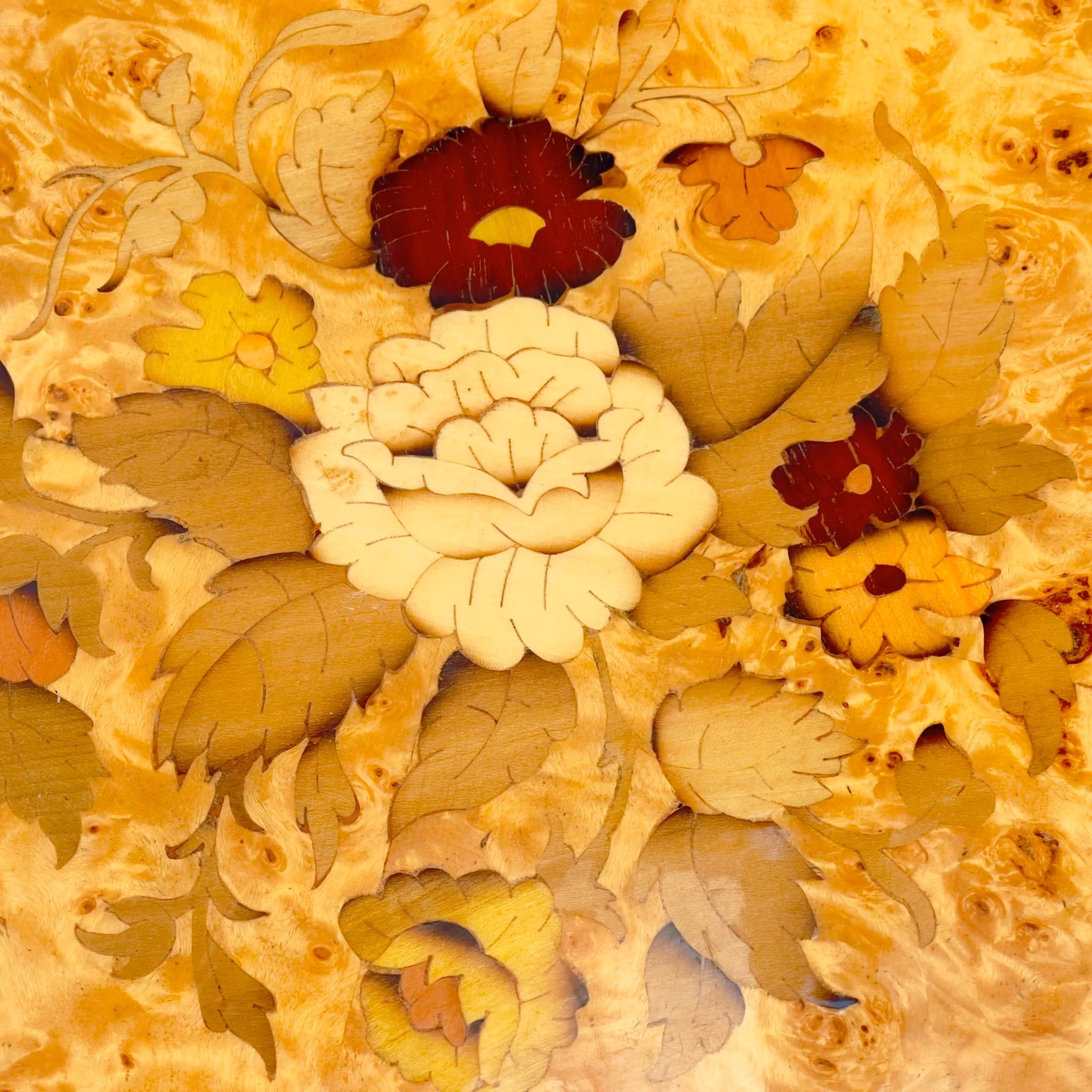 Włoska taca Sorrento z intarsją i mosiężną krawędzią