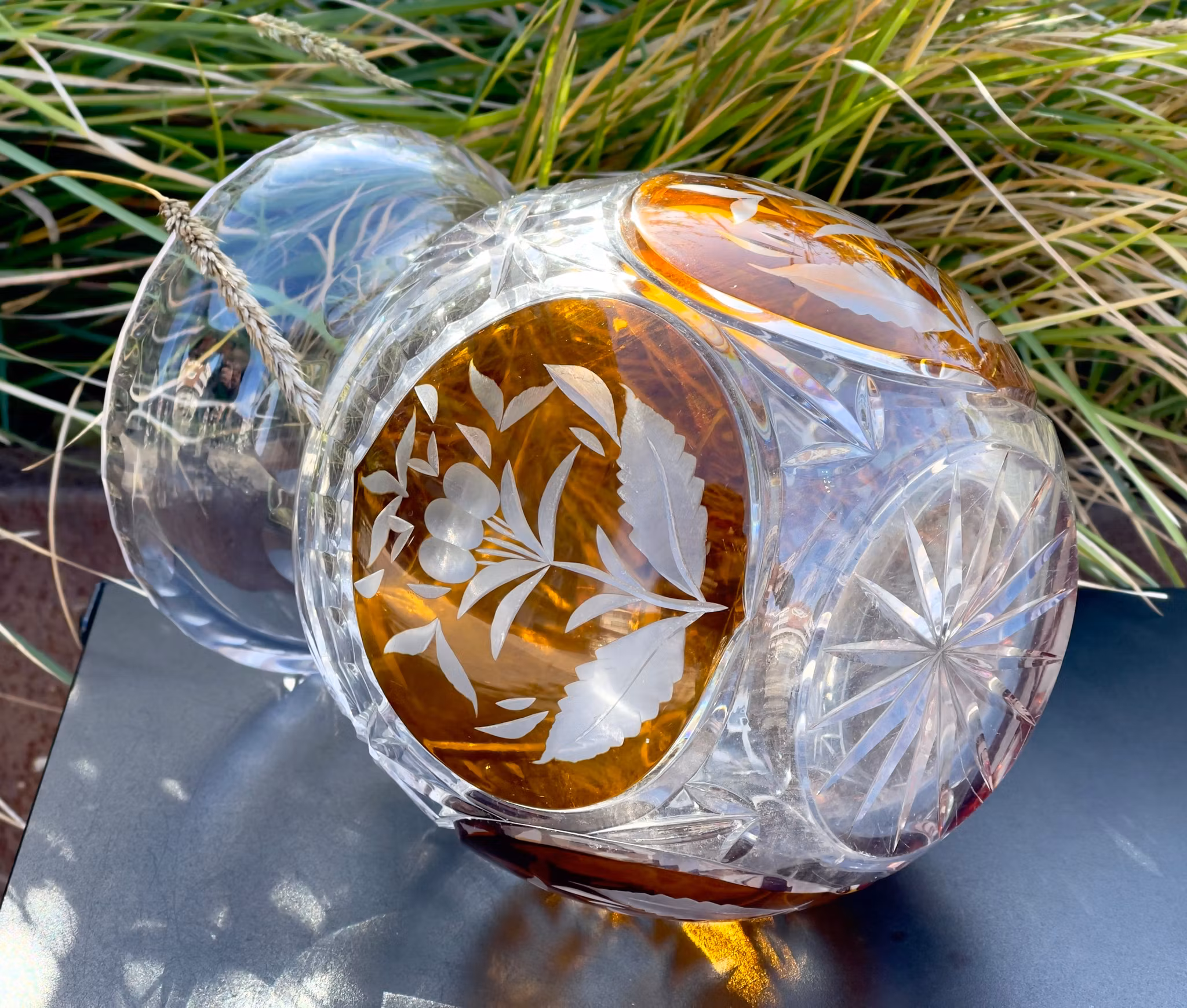 Stor slipad kristall vas – Bärnstens färgad / klar