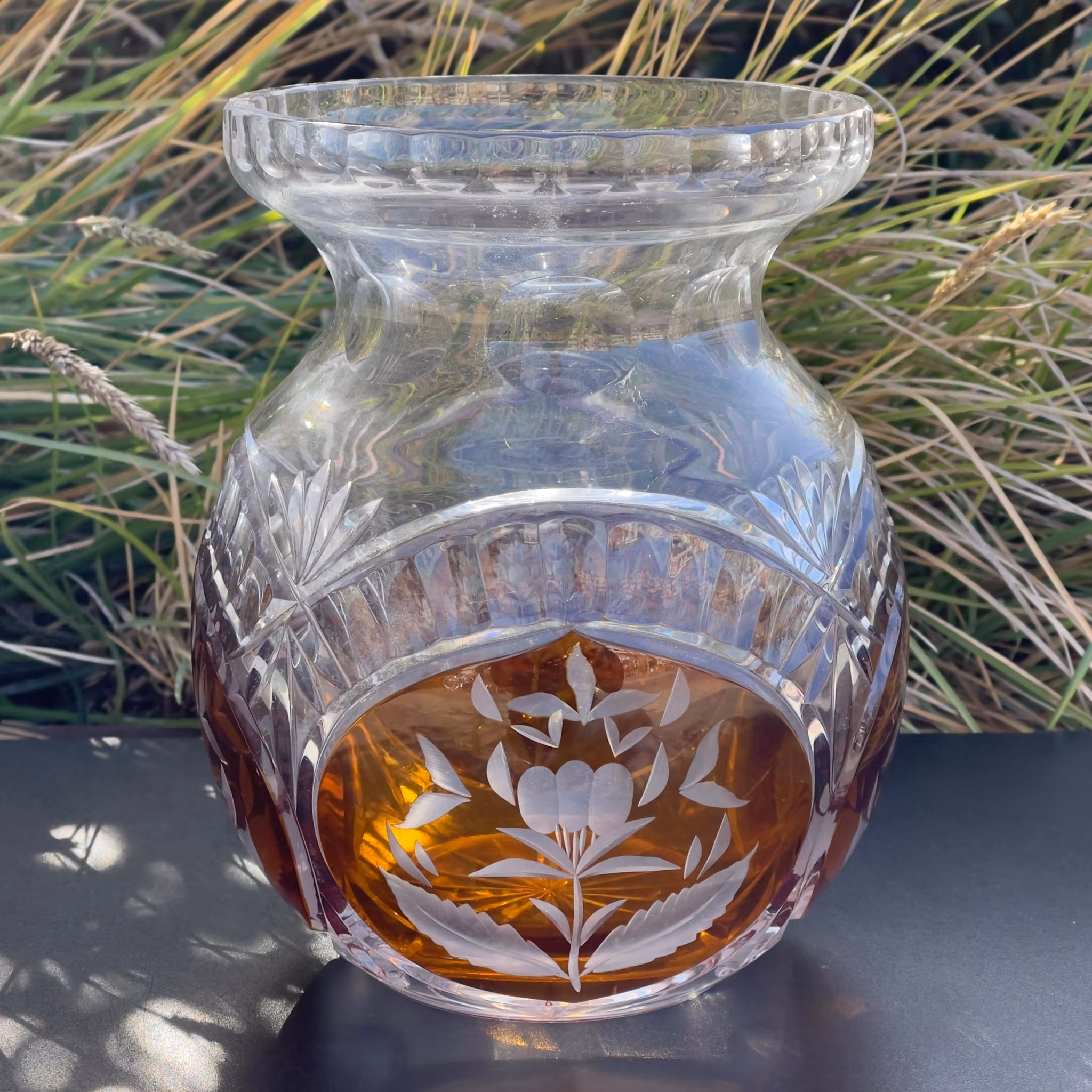 Stor slipad kristall vas – Bärnstens färgad / klar