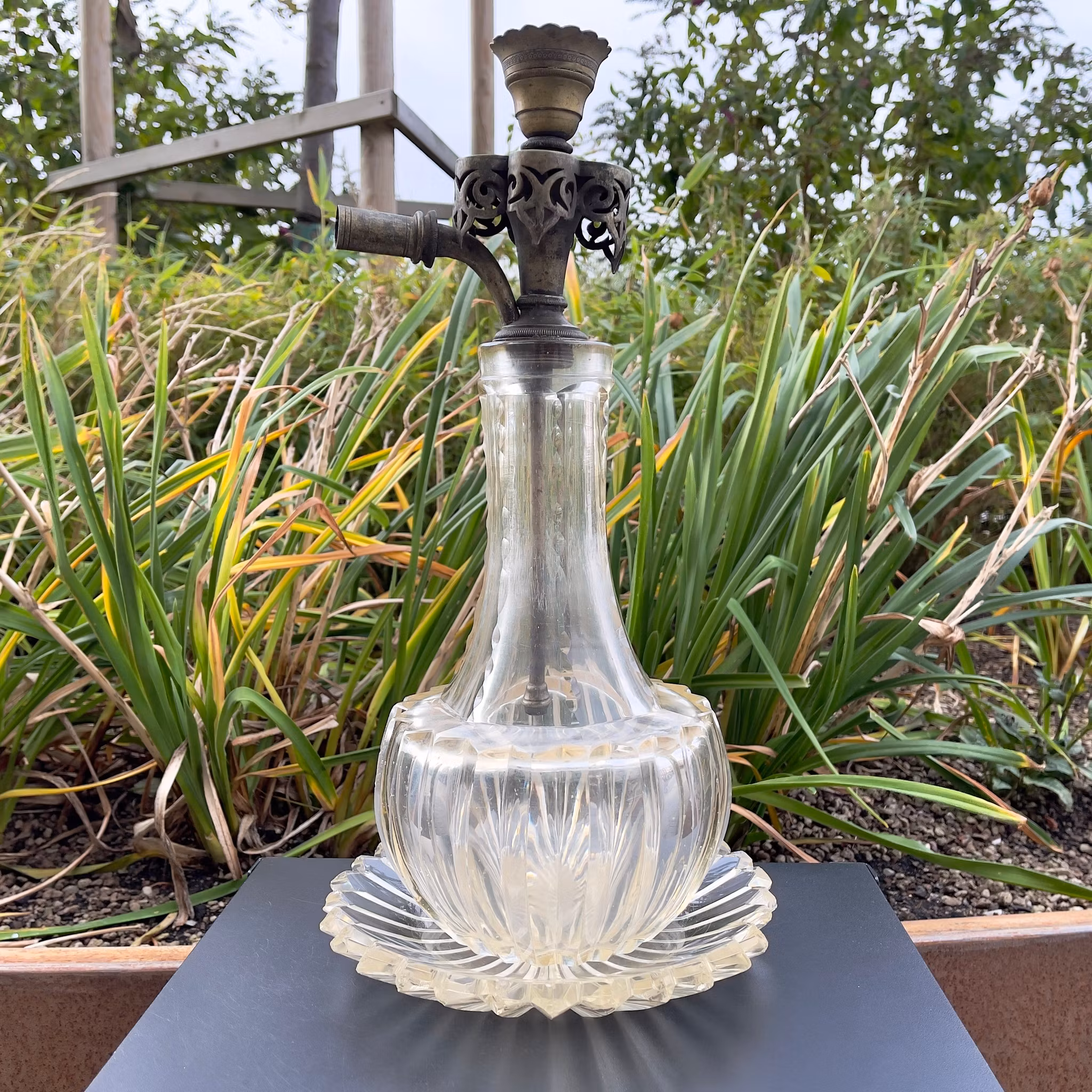 Osmansk Vattenpipa/Nargilé i Bohemiskt glas och silver pläterad mässing, ca 1890-talet