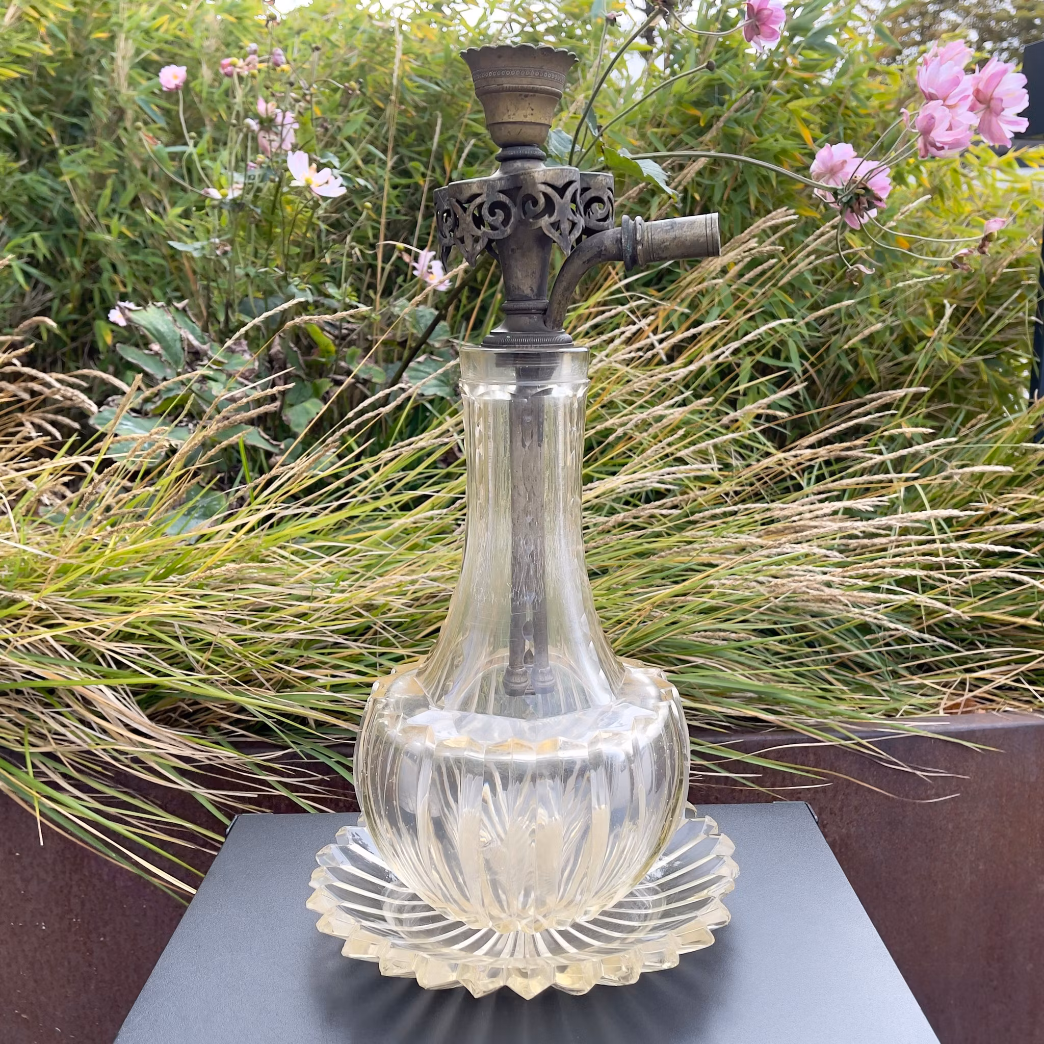 Osmansk Vattenpipa/Nargilé i Bohemiskt glas och silver pläterad mässing, ca 1890-talet