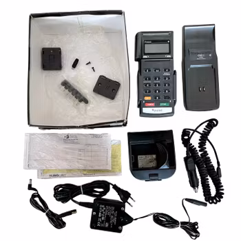 Point P2000 Kortterminal med basstation, laddare och tillbehör