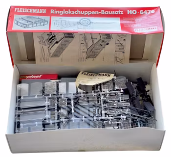 Fleischmann Ringlokschuppen Bausatz HO 6476 - Lokstall i byggsats