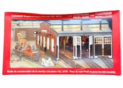 Fleischmann Ringlokschuppen Bausatz HO 6476 - Veturivaja rakennussarjassa