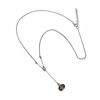 Elegant silverhalsband med rökkvartssten