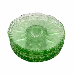 Zielone szklane misy ze szkła prasowanego - styl Art Deco, lata 30. XX wieku