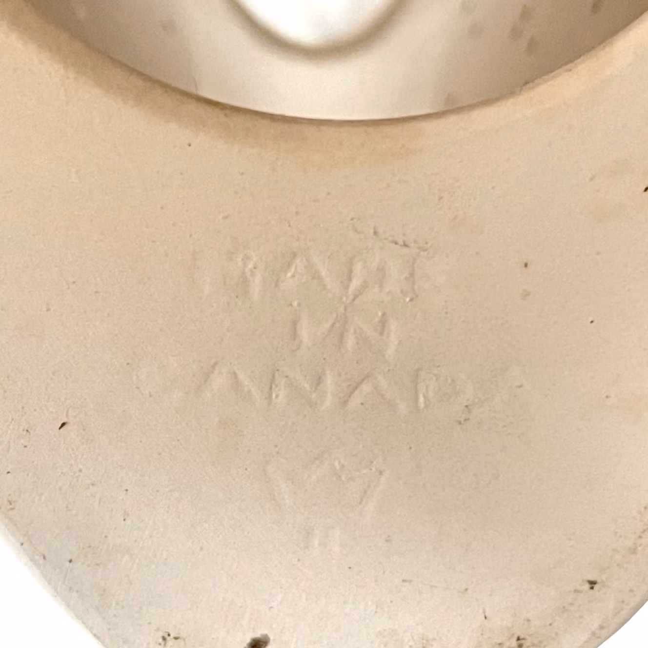 Kanadensisk lykta i keramik - Brudpar i relief