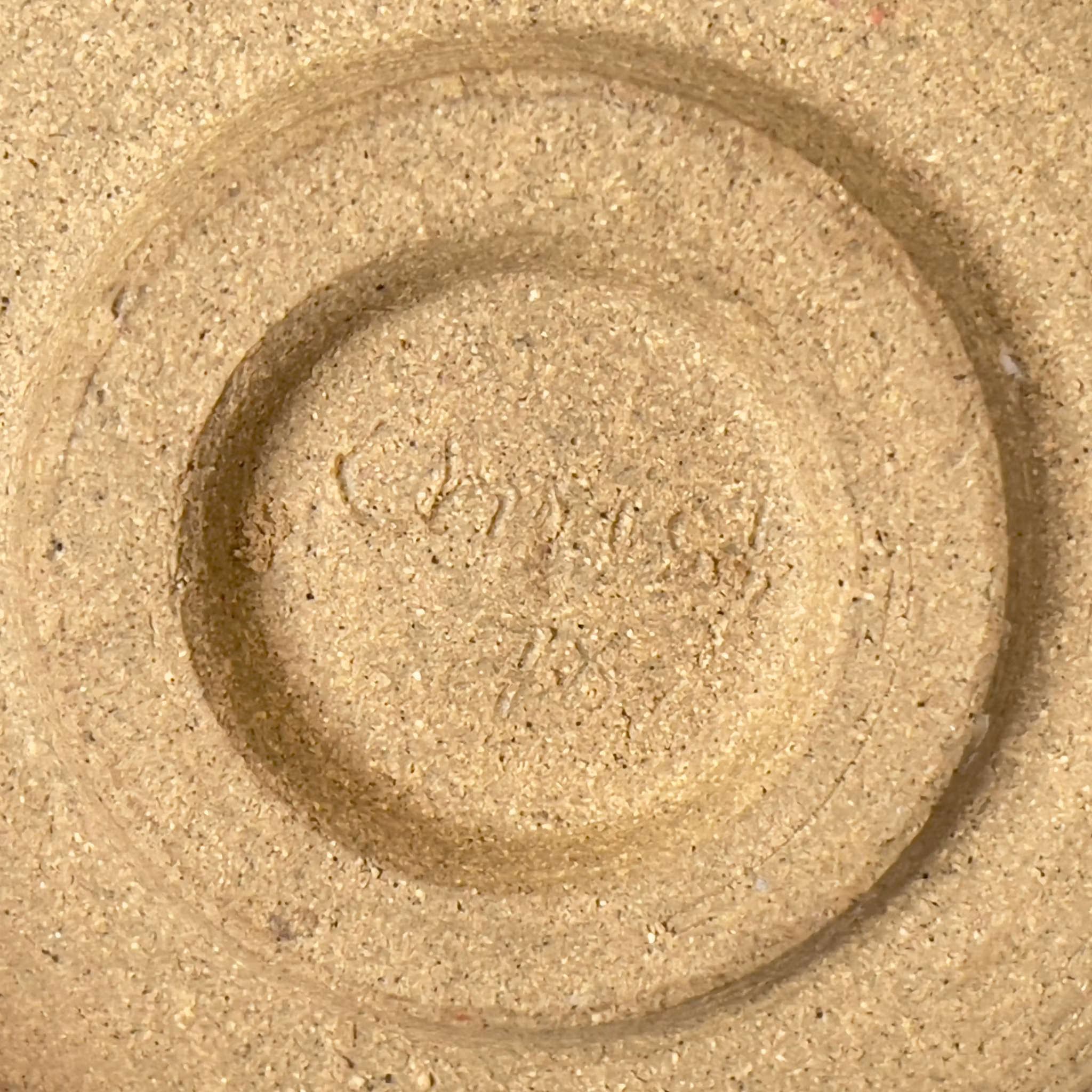 Handgjord keramikburk med lock - signerad "Christ -78"