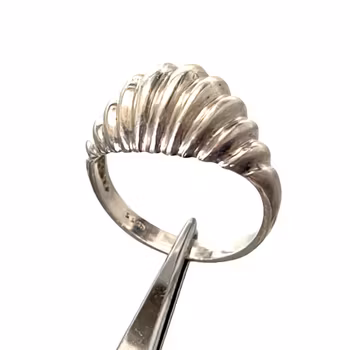 Elegant Räfflad Design Ring - 925 Sterling Silver