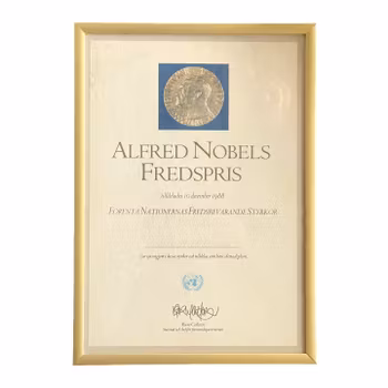 Diplom - FN:s fredsbevarande styrkor - Alfred Nobels fredspris 1988 - Bengt H. Edlund - signerad av Roine Carlsson