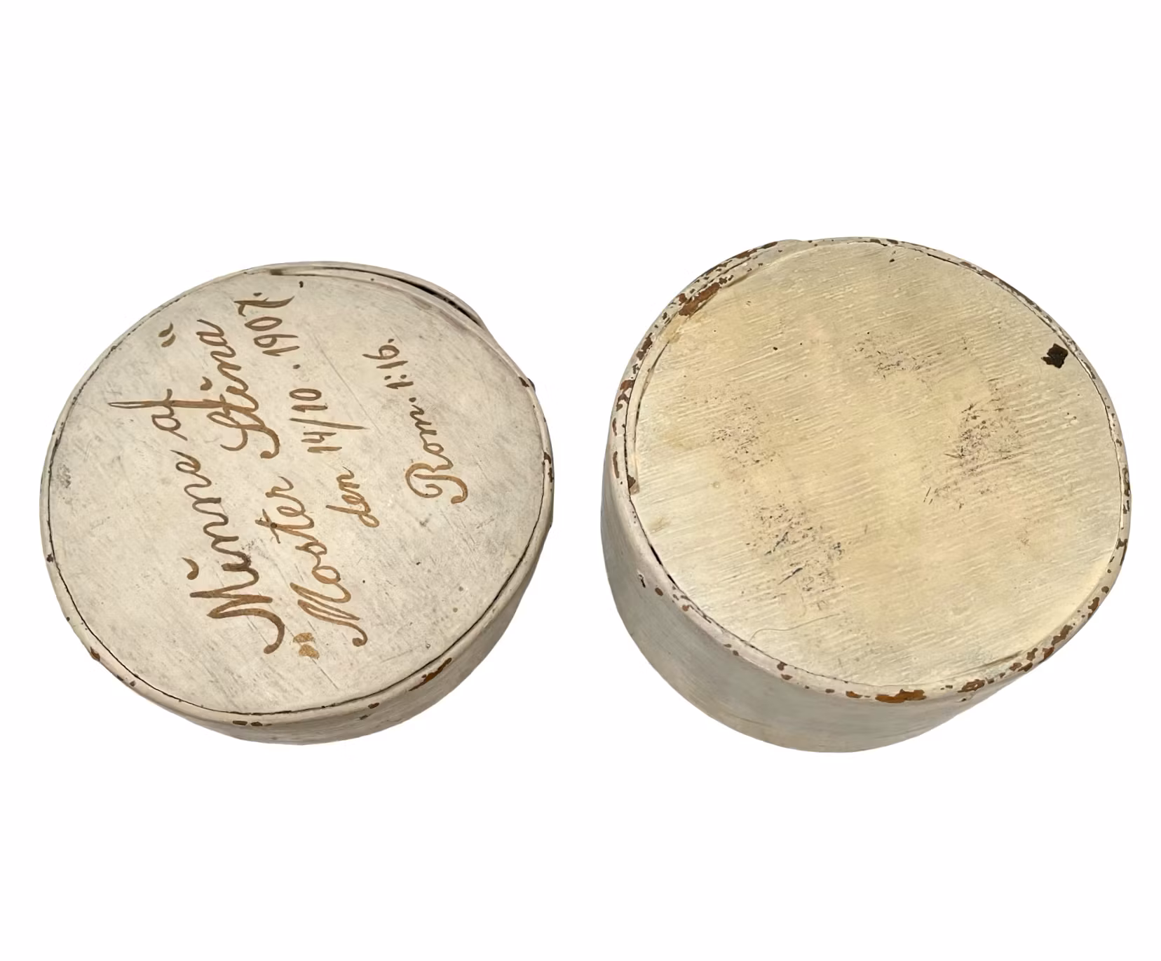 Antikk trekost - datert 1795, minne om «tante Stina» (1907)