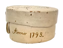 Antik svepask i trä - daterad 1795, minne av “Moster Stina” (1907)