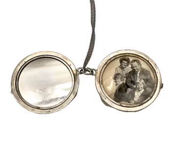 Antyczny podwójny medalion - Model okrągły z grawerowanym monogramem