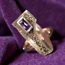 Adnan Talalini - Håndlavet sølvring - Unikt design med ametyst