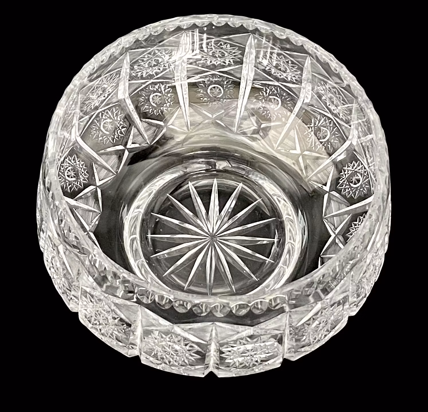 Grote handgeslepen kristallen schaal - Zwaar, exclusief & Rijk gedecoreerd