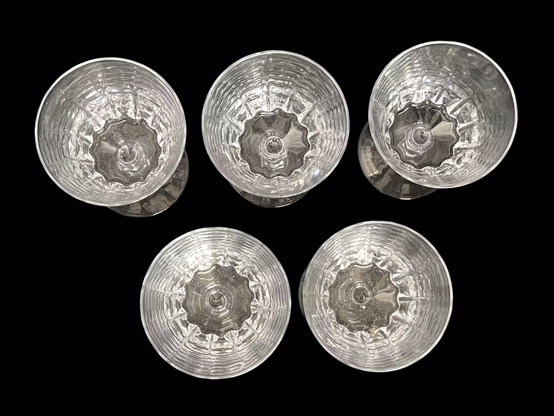 Lot de 5 verres à vin/à liqueur rétro - années 1930-1940