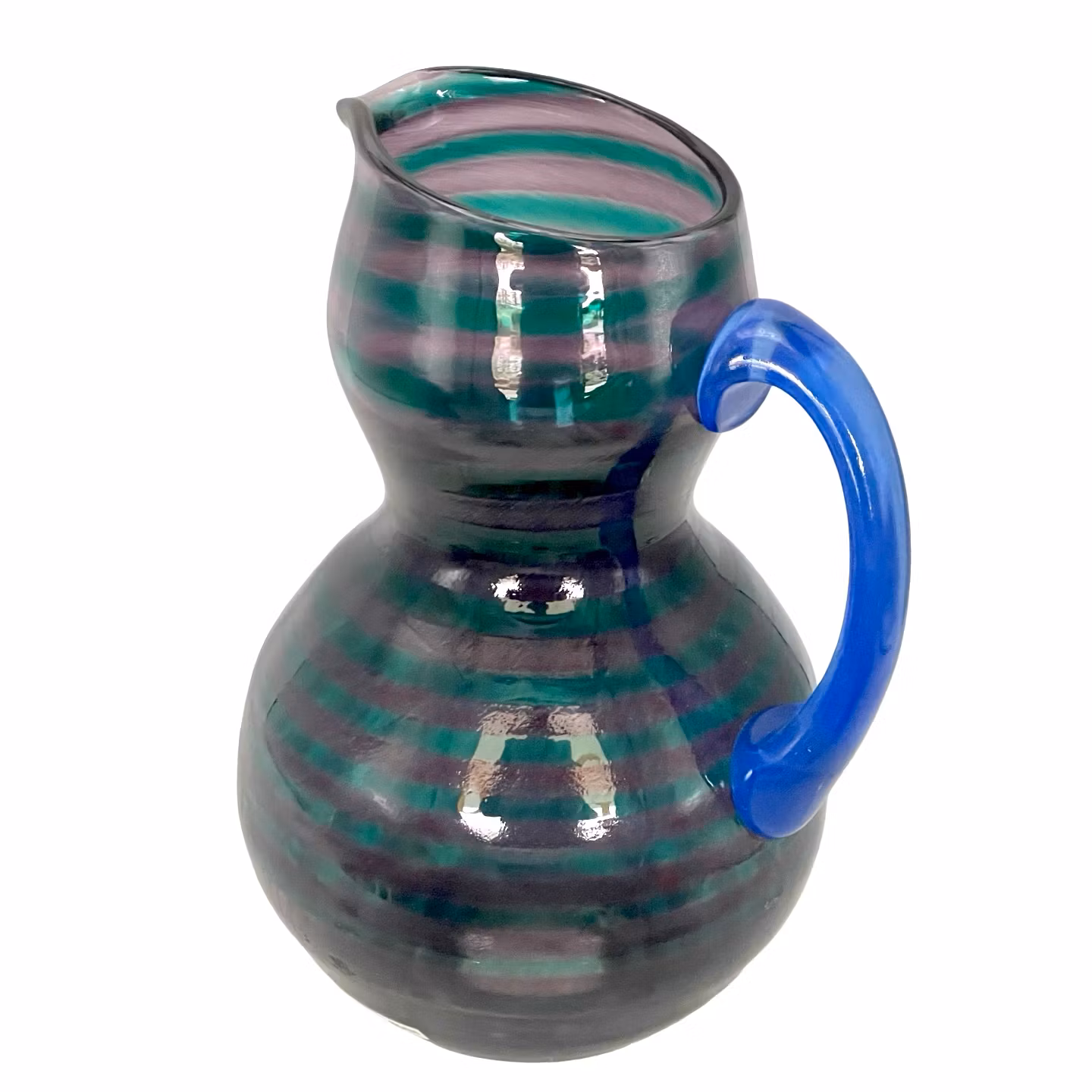 Gunnel Sahlin - Kosta Boda - Handblåst glaskanna, Randigt glas, Blått handtag