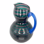 Gunnel Sahlin - Kosta Boda - Handblåst glaskanna, Randigt glas, Blått handtag