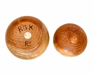Handgjord svarvad träask med lock - signerad RGK och R.S