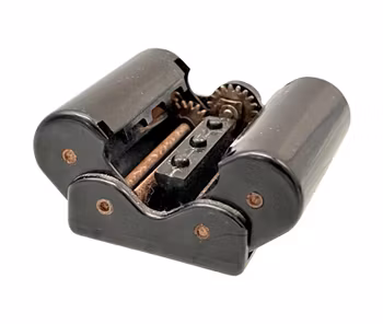 Antik Strigel - Slipapparat för rakblad i svart bakelit - Manuell vevdrift