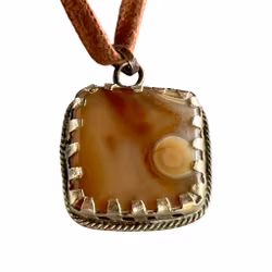 Collar antiguo de ágata con piedra natural - Colgante único en engaste metálico decorativo