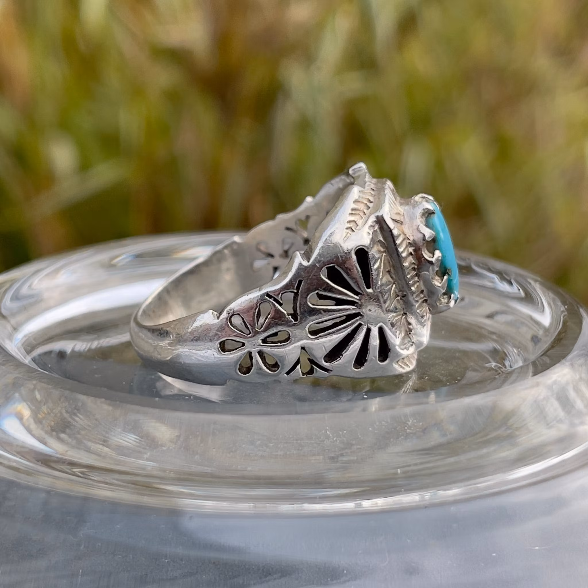 Vintage silverring med Nishapuri turkos - Handgraverad ring