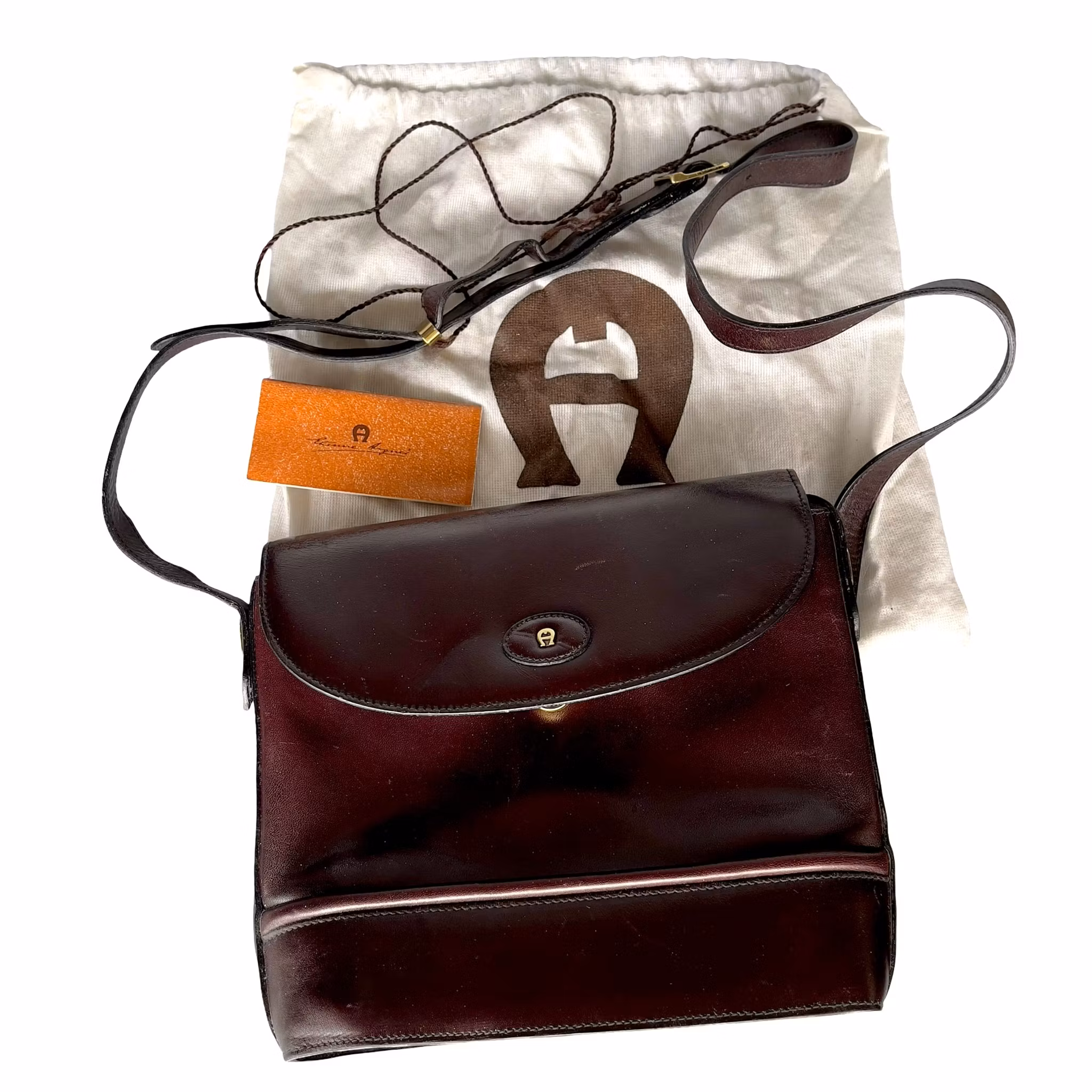 Etienne Aigner Vintage Crossbody / Axelväska i äkta läder - Bordeaux