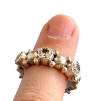 KUMKUM ring i sterling silver 925 med stenar - Stl 19