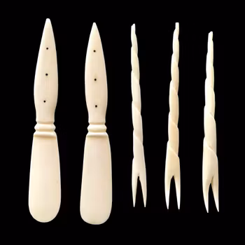 Vintage-voiveitset ja cocktail-/välipalahaarukat luusta - 5 kpl