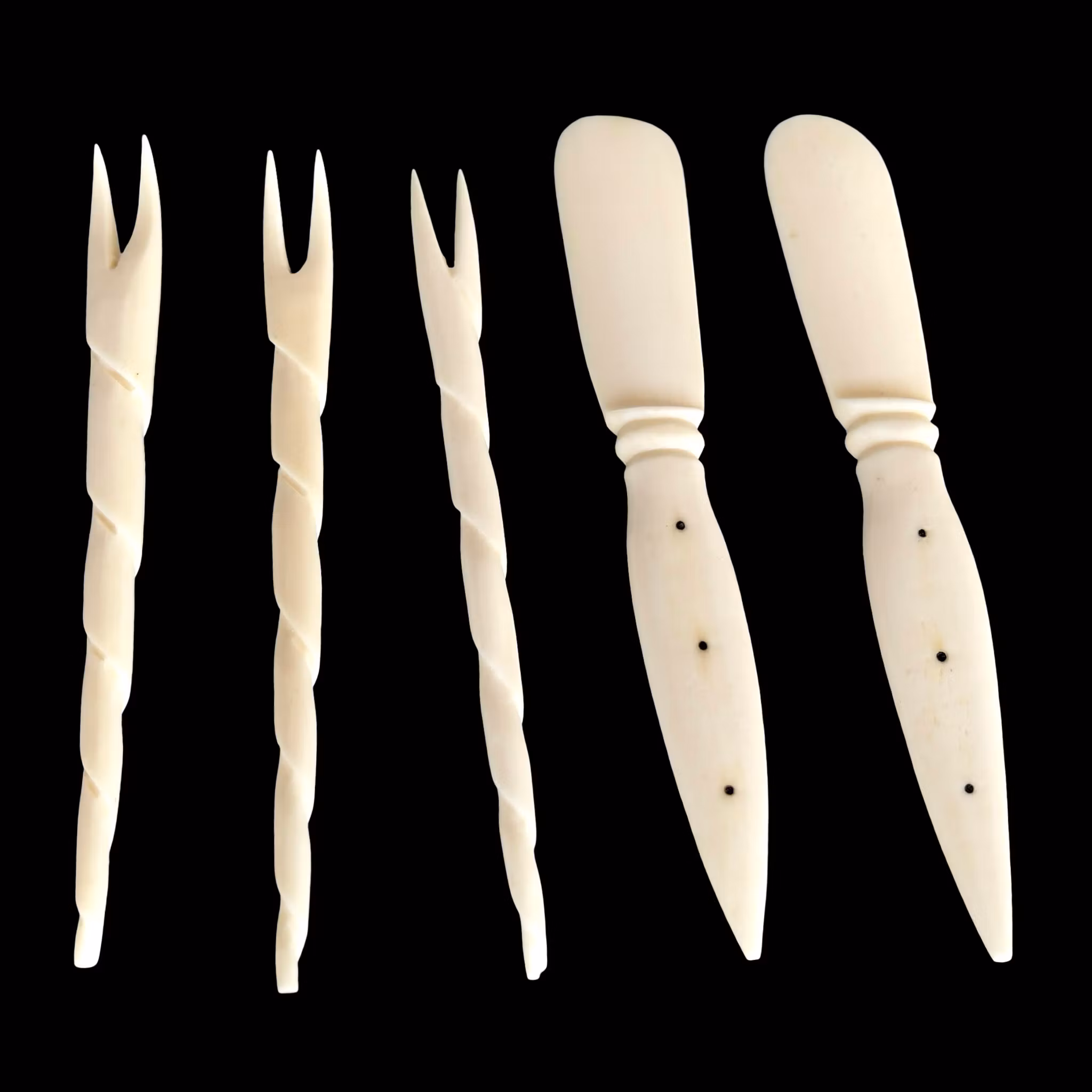 Vintage smörknivar & Cocktail / Snack gafflar i ben - 5 delar