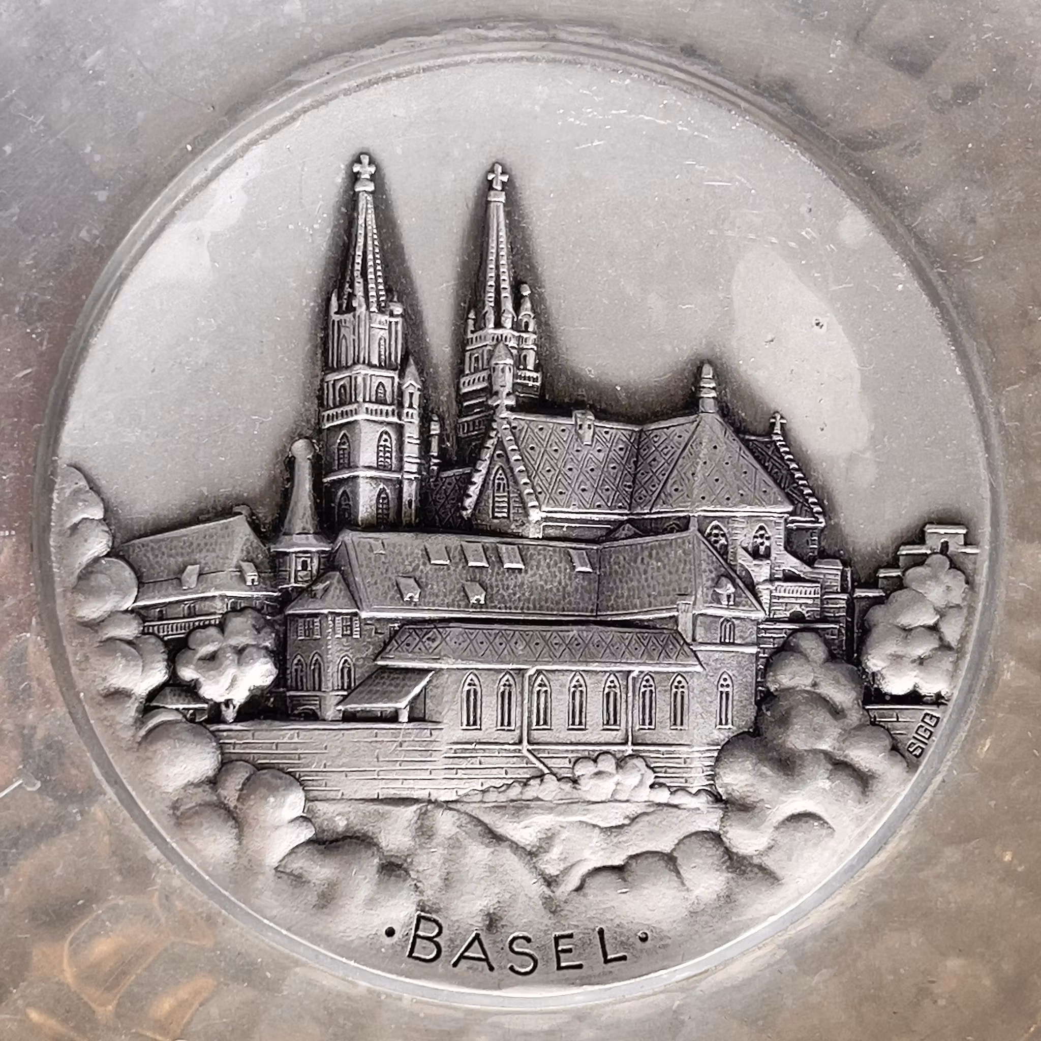 SIGG Sigal hand hammered 2 st fat - Basel Schweiz - Vintage aluminium - Spalentor & Münster