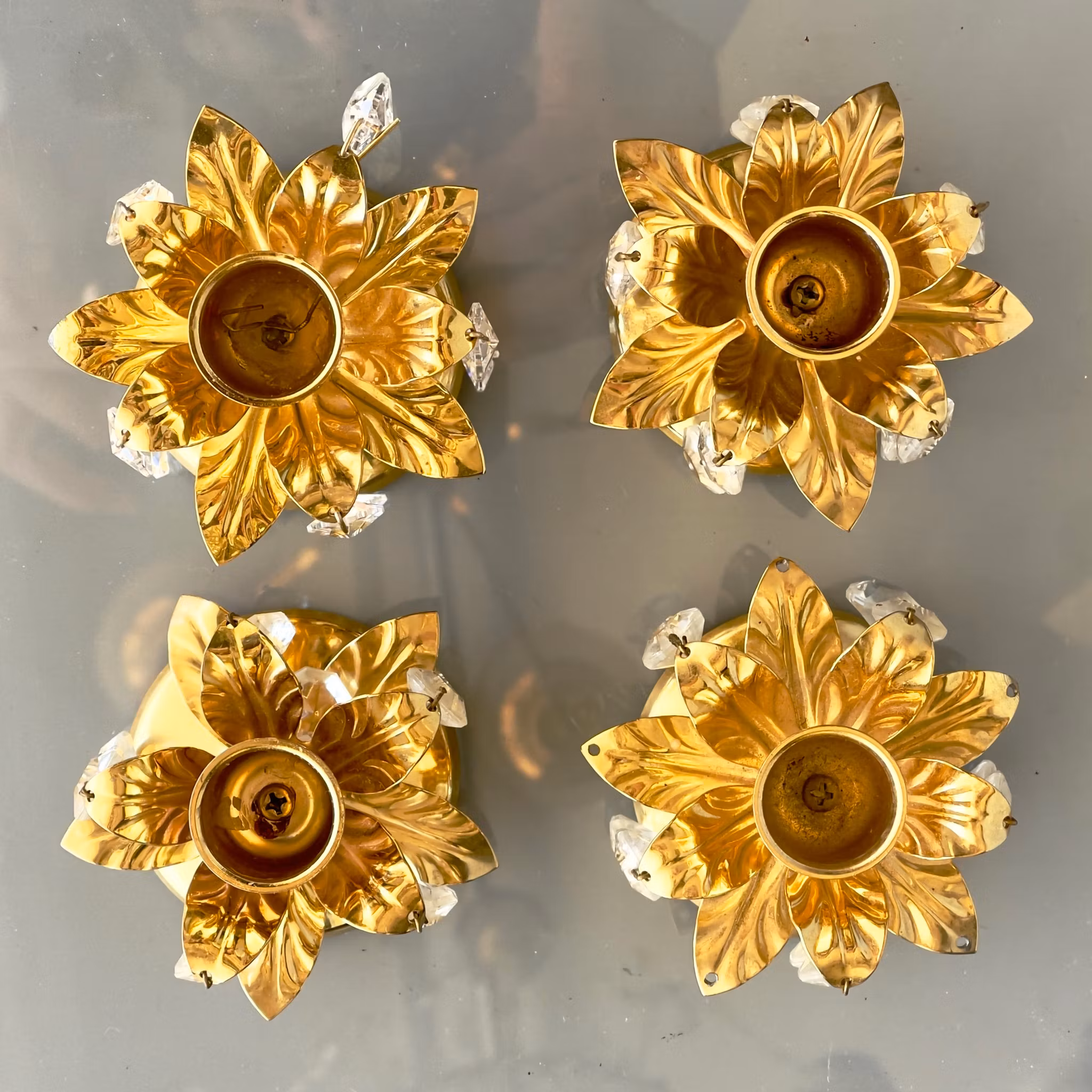 4 st guldfärgade ljusstakar med prismor - Vintage romantisk stil