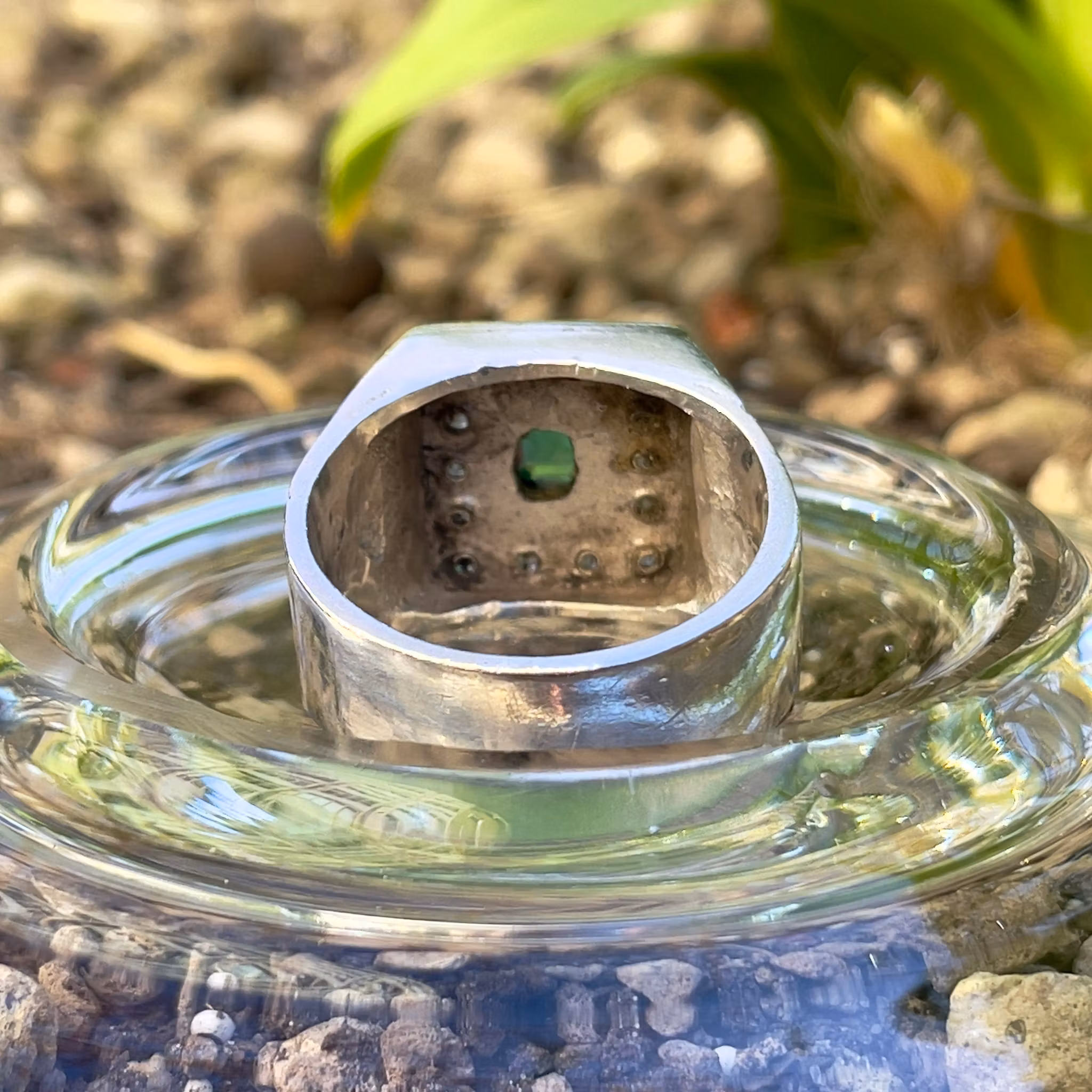 Sterling Silver Ring med ca 0.85 ct Naturlig Smaragd - Kraftig vintage modell