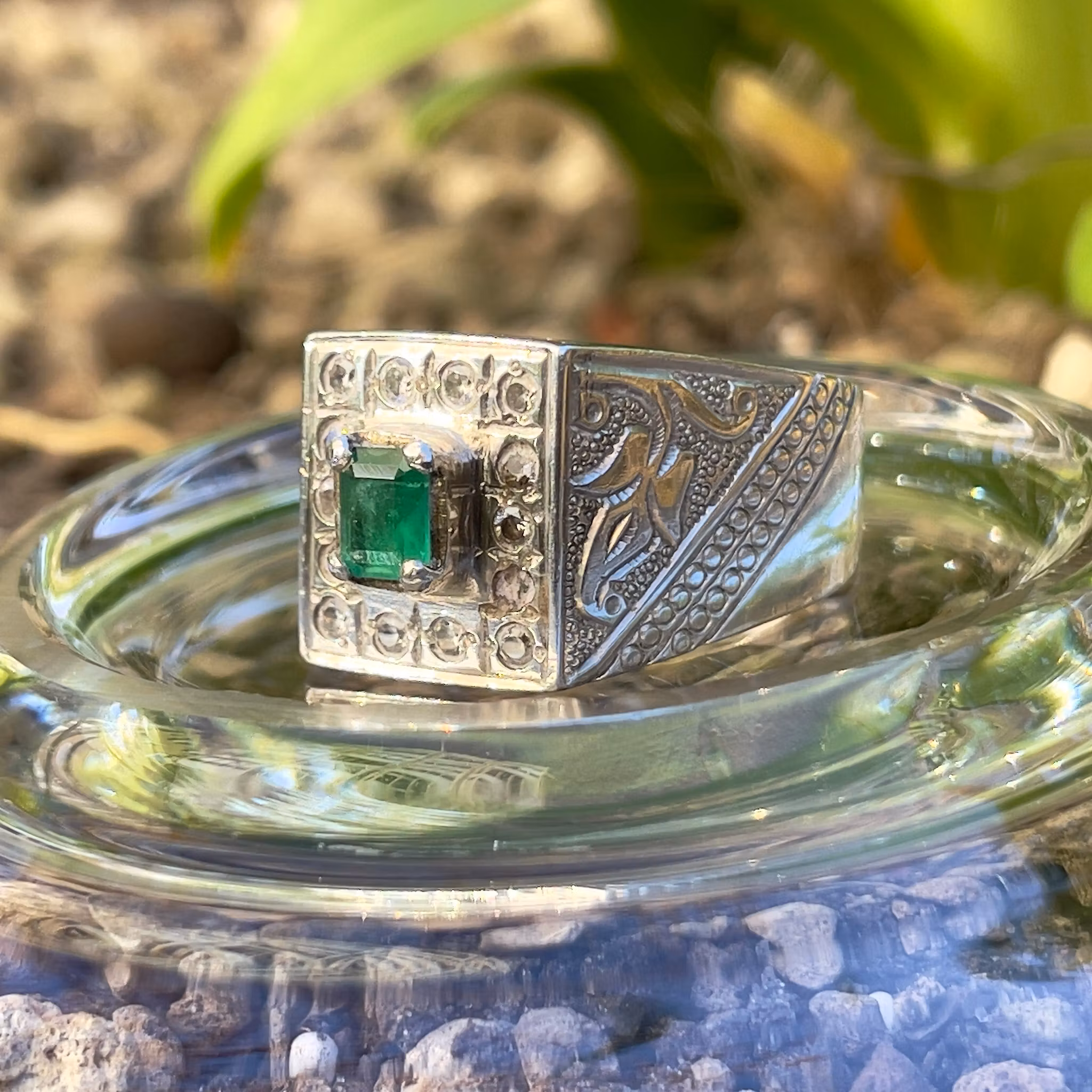 Sterling Silver Ring med ca 0.85 ct Naturlig Smaragd - Kraftig vintage modell