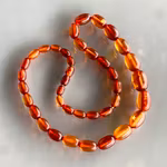 Antikt collier i naturlig bärnsten - Vackra klassisk honungs pärlor - 22 g