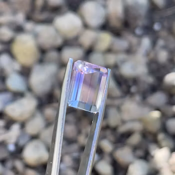 Naturlig turmalin 2.50 ct - Exklusiv smaragdslipad ädelsten i hög klass